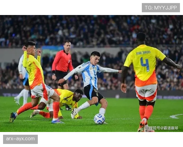 阿根廷队控球战术持续主导比赛节奏，近期表现亮眼